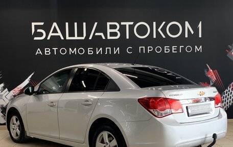 Chevrolet Cruze II, 2011 год, 740 000 рублей, 4 фотография