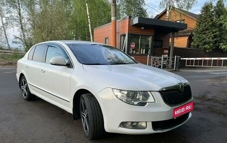 Skoda Superb III рестайлинг, 2011 год, 850 000 рублей, 1 фотография