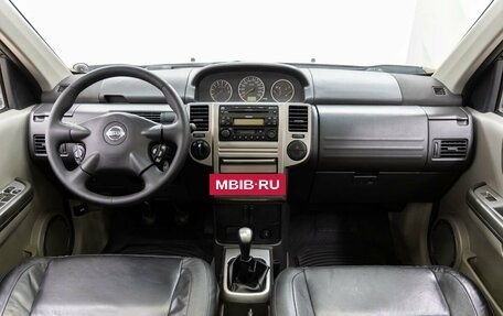 Nissan X-Trail, 2005 год, 928 000 рублей, 14 фотография