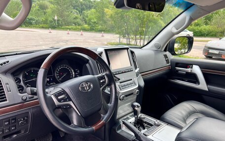 Toyota Land Cruiser 200, 2016 год, 7 550 000 рублей, 8 фотография