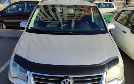 Volkswagen Touran III, 2007 год, 750 000 рублей, 2 фотография