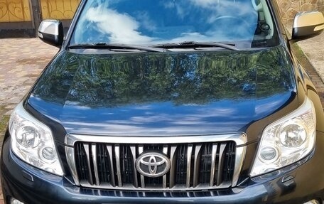 Toyota Land Cruiser Prado 150 рестайлинг 2, 2013 год, 3 550 000 рублей, 1 фотография