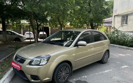 KIA Rio II, 2011 год, 850 000 рублей, 1 фотография