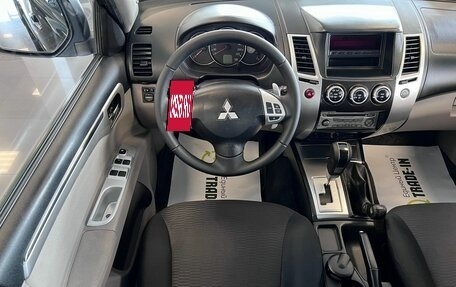 Mitsubishi Pajero Sport II рестайлинг, 2013 год, 2 195 000 рублей, 11 фотография