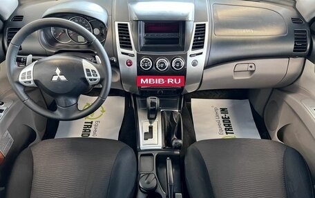 Mitsubishi Pajero Sport II рестайлинг, 2013 год, 2 195 000 рублей, 10 фотография