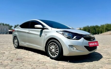 Hyundai Elantra V, 2011 год, 760 000 рублей, 2 фотография