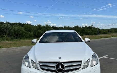 Mercedes-Benz E-Класс, 2012 год, 1 555 000 рублей, 3 фотография