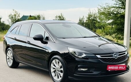 Opel Astra K, 2018 год, 1 720 000 рублей, 3 фотография