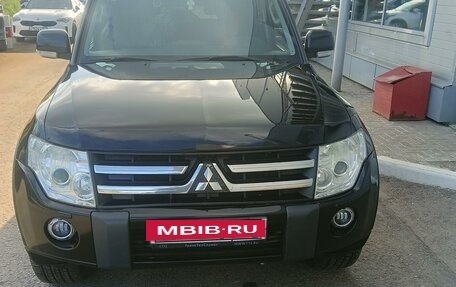 Mitsubishi Pajero IV, 2011 год, 2 290 000 рублей, 3 фотография