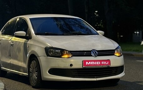 Volkswagen Polo VI (EU Market), 2011 год, 300 000 рублей, 11 фотография