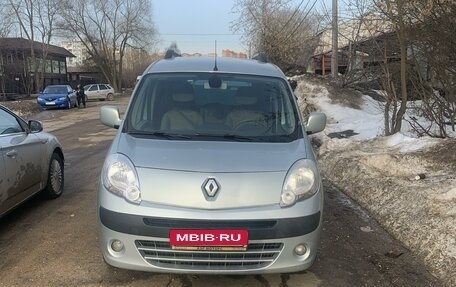 Renault Kangoo II рестайлинг, 2011 год, 720 000 рублей, 3 фотография