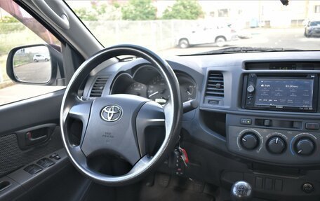 Toyota Hilux VII, 2011 год, 1 999 000 рублей, 14 фотография
