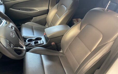 Hyundai Tucson III, 2018 год, 2 190 000 рублей, 6 фотография