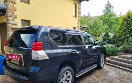 Toyota Land Cruiser Prado 150 рестайлинг 2, 2013 год, 3 550 000 рублей, 8 фотография