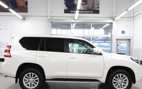 Toyota Land Cruiser Prado 150 рестайлинг 2, 2015 год, 3 700 000 рублей, 3 фотография