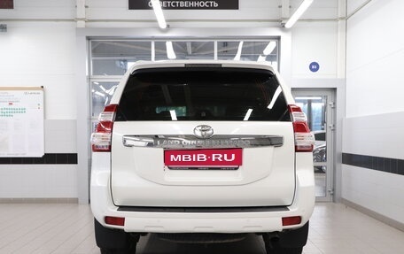 Toyota Land Cruiser Prado 150 рестайлинг 2, 2015 год, 3 700 000 рублей, 4 фотография