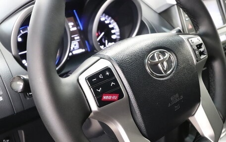 Toyota Land Cruiser Prado 150 рестайлинг 2, 2015 год, 3 700 000 рублей, 18 фотография