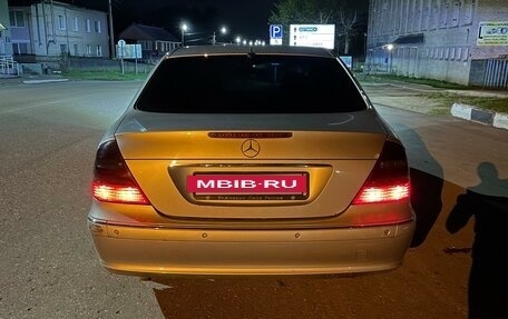 Mercedes-Benz E-Класс, 2002 год, 799 000 рублей, 6 фотография