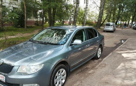 Skoda Superb III рестайлинг, 2012 год, 1 290 000 рублей, 1 фотография