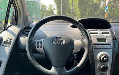 Toyota Yaris III рестайлинг, 2008 год, 788 000 рублей, 15 фотография