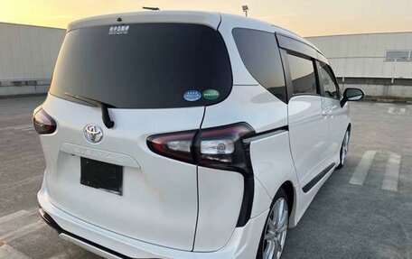 Toyota Sienta II, 2020 год, 1 046 000 рублей, 9 фотография