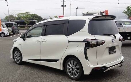 Toyota Sienta II, 2020 год, 1 042 000 рублей, 3 фотография