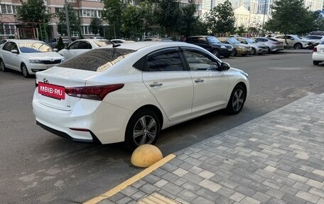 Hyundai Solaris II рестайлинг, 2019 год, 1 500 000 рублей, 5 фотография