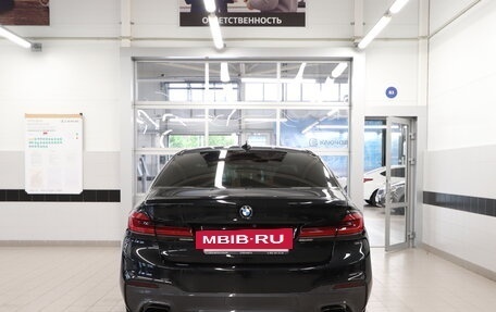 BMW 5 серия, 2020 год, 5 950 000 рублей, 4 фотография