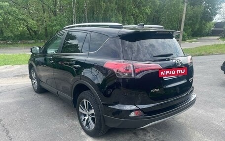 Toyota RAV4, 2017 год, 2 950 000 рублей, 3 фотография