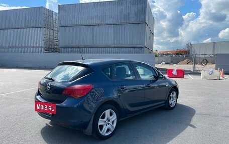 Opel Astra J, 2011 год, 847 000 рублей, 3 фотография