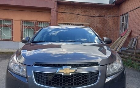 Chevrolet Cruze II, 2012 год, 728 000 рублей, 3 фотография