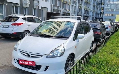 Honda Fit III, 2004 год, 680 000 рублей, 7 фотография