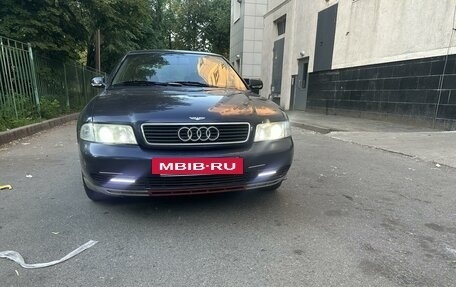 Audi A4, 1998 год, 175 000 рублей, 2 фотография