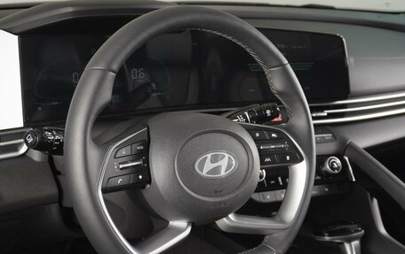 Hyundai Elantra, 2024 год, 2 689 000 рублей, 12 фотография