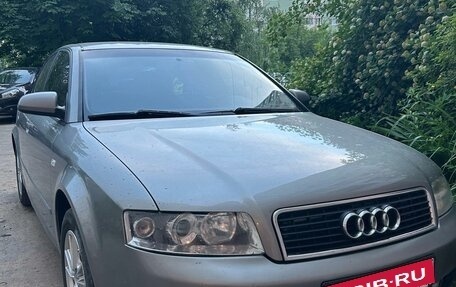 Audi A4, 2004 год, 700 000 рублей, 2 фотография