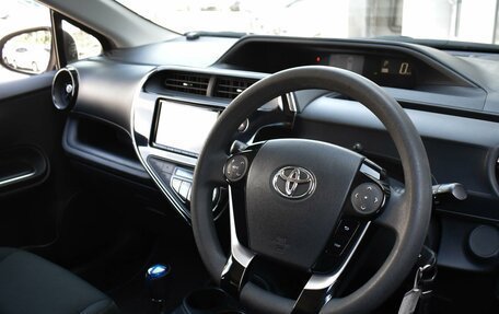 Toyota Aqua I, 2017 год, 1 370 000 рублей, 12 фотография