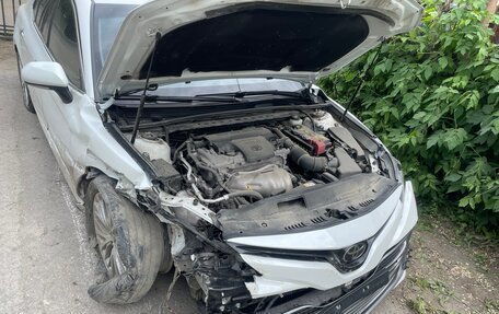 Toyota Camry, 2018 год, 2 200 000 рублей, 6 фотография