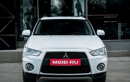 Mitsubishi Outlander III рестайлинг 3, 2011 год, 1 770 000 рублей, 2 фотография