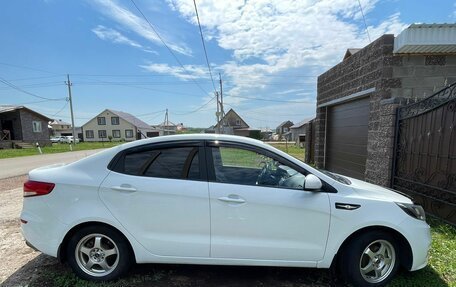 KIA Rio III рестайлинг, 2016 год, 950 000 рублей, 4 фотография