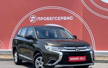 Mitsubishi Outlander III рестайлинг 3, 2018 год, 2 149 000 рублей, 3 фотография