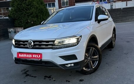 Volkswagen Tiguan II, 2017 год, 3 375 000 рублей, 2 фотография