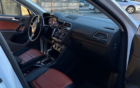 Volkswagen Tiguan II, 2017 год, 3 375 000 рублей, 7 фотография