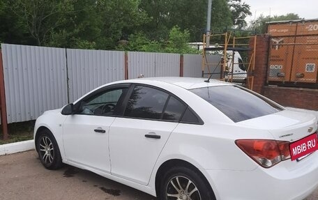 Chevrolet Cruze II, 2011 год, 790 000 рублей, 3 фотография