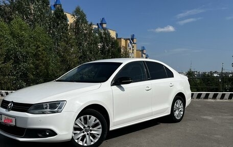 Volkswagen Jetta VI, 2014 год, 1 625 000 рублей, 2 фотография