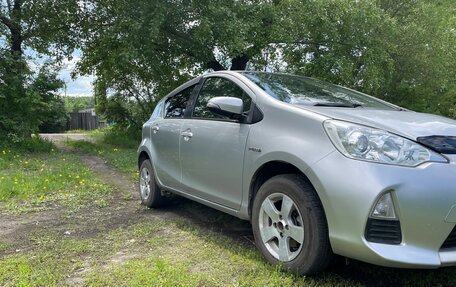 Toyota Aqua I, 2013 год, 900 000 рублей, 32 фотография