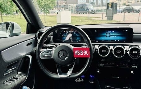 Mercedes-Benz A-Класс, 2021 год, 3 400 000 рублей, 8 фотография