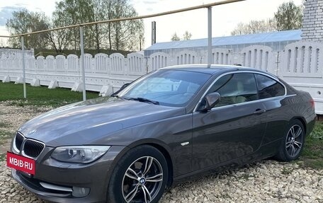 BMW 3 серия, 2010 год, 1 600 000 рублей, 3 фотография