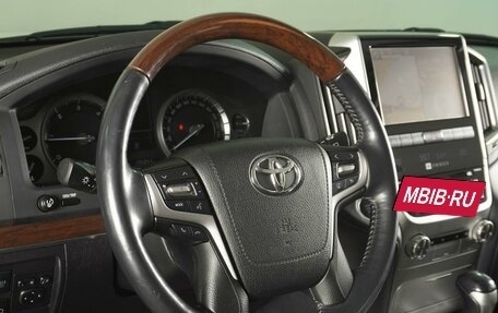 Toyota Land Cruiser 200, 2016 год, 7 189 000 рублей, 12 фотография