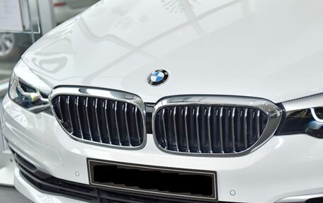 BMW 5 серия, 2019 год, 2 764 000 рублей, 2 фотография