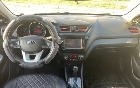 KIA Rio III рестайлинг, 2013 год, 885 990 рублей, 7 фотография